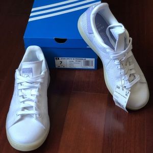 Adidas Stan Smith women’s sneakers. Size 7 new with tags